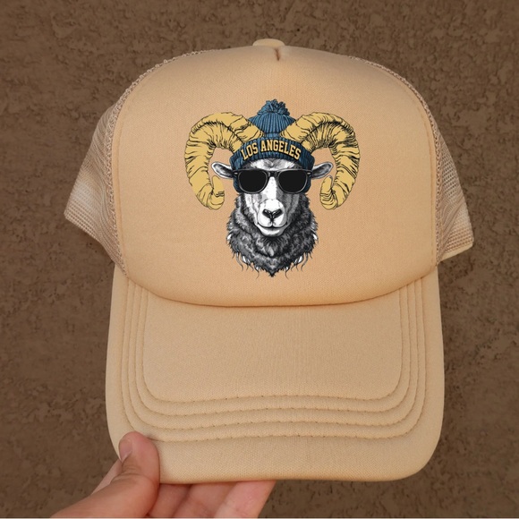 Los Angeles Rams Mascot Trucker Hat - Picture 1 of 1